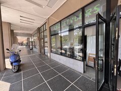 Sala Palatului, Ion Campineanu, spatiu comercial
