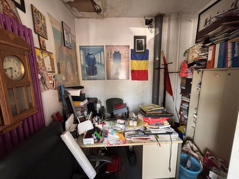 Sala Palatului, Ion Campineanu, spatiu comercial.